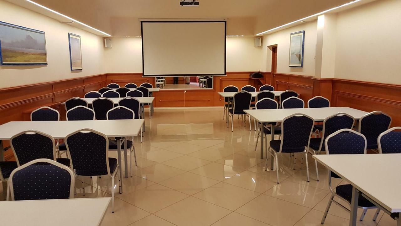 Hotel Korona Słubice Esterno foto