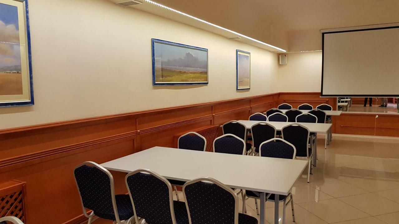 Hotel Korona Słubice Esterno foto