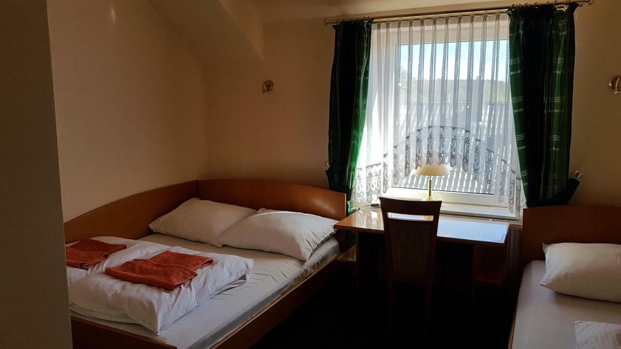 Hotel Korona Słubice Esterno foto