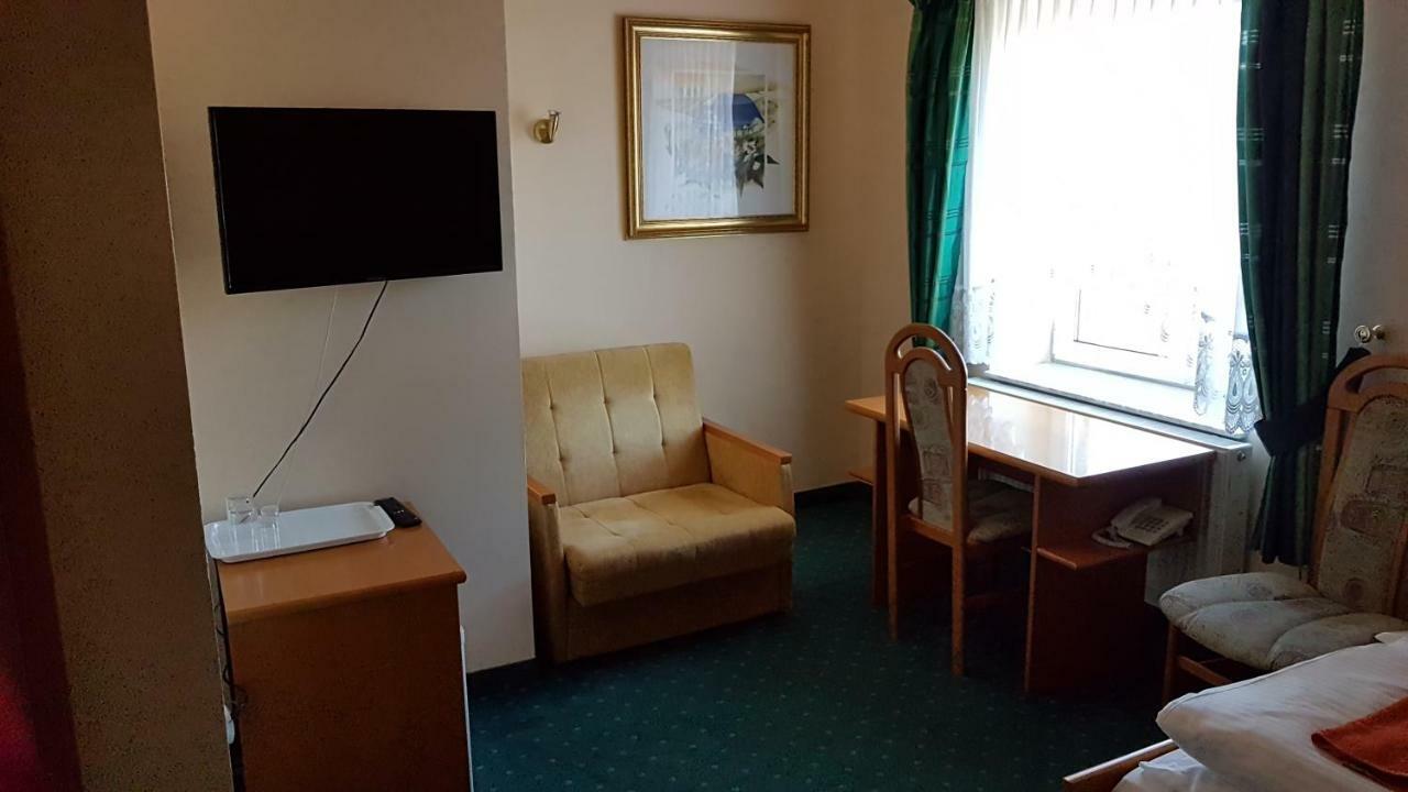 Hotel Korona Słubice Esterno foto