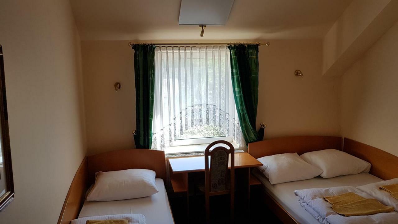 Hotel Korona Słubice Esterno foto